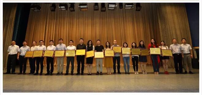 1561089461.jpg 1561089461.jpg